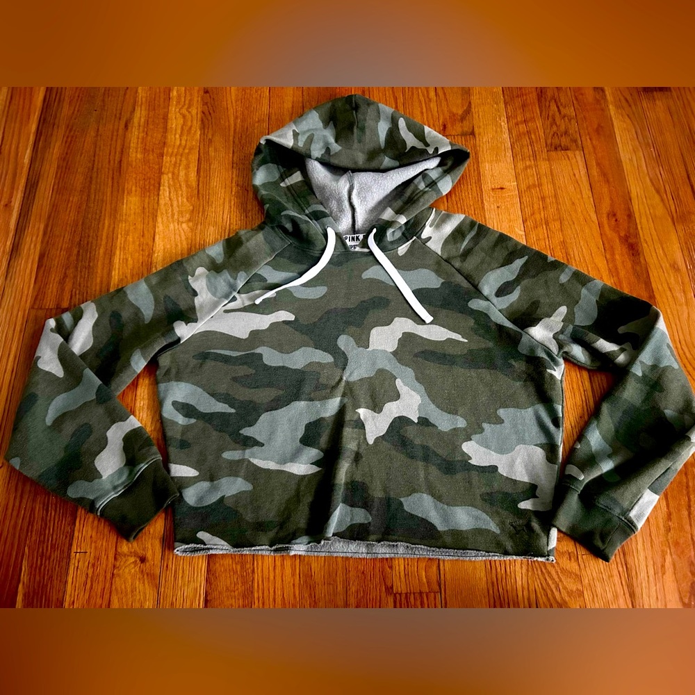 Victoria’s Secret PINK Camo Crop Hoodie